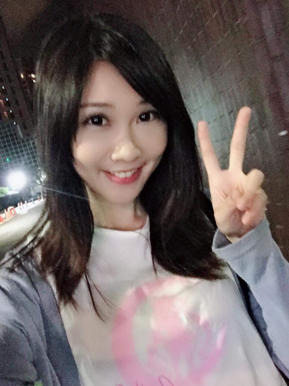  張小筑 Ya Chu收工囉～回家開台，等我�...