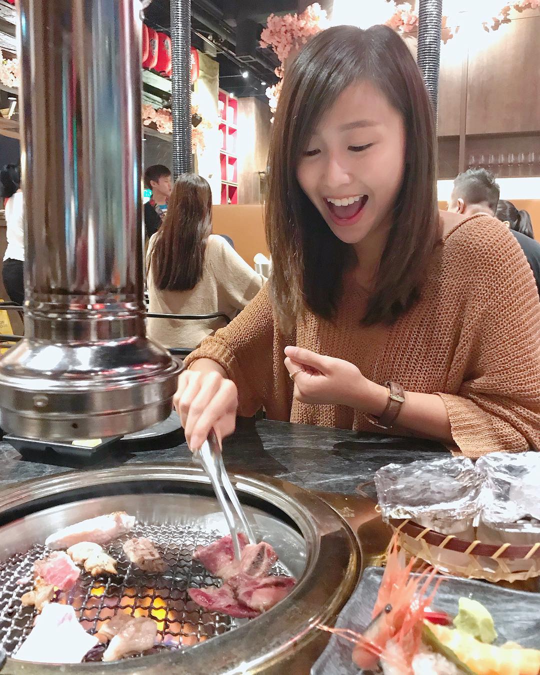  自從今個月夜晚學游水，我就染上咗�...