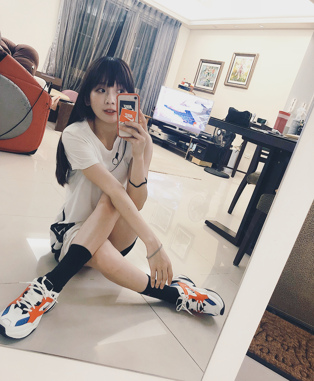  穿新鞋♥️
猜猜看今天我身上到底有�...