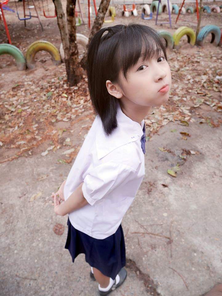  หนูมินตันทาสกระดาน2018年8月21日 · 公開 · 在 เวอร์ชั่นไหนดีคะ ? 