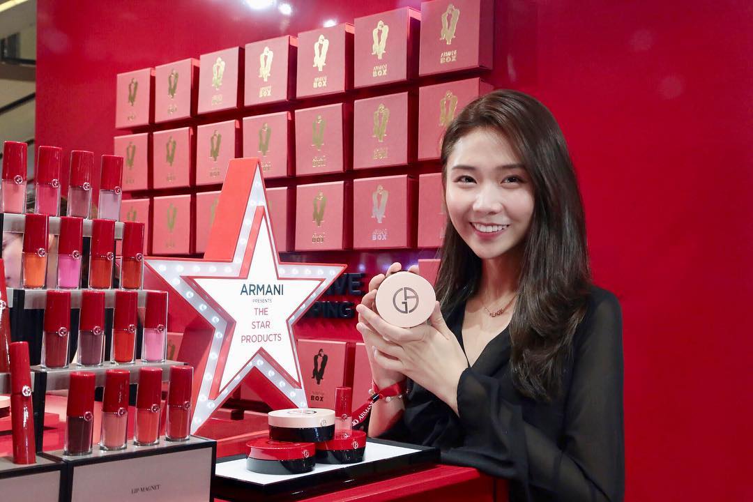  .
Today at 
ARMANI BOX BEAUTY
POP-UP STORE ❤
/
�...
