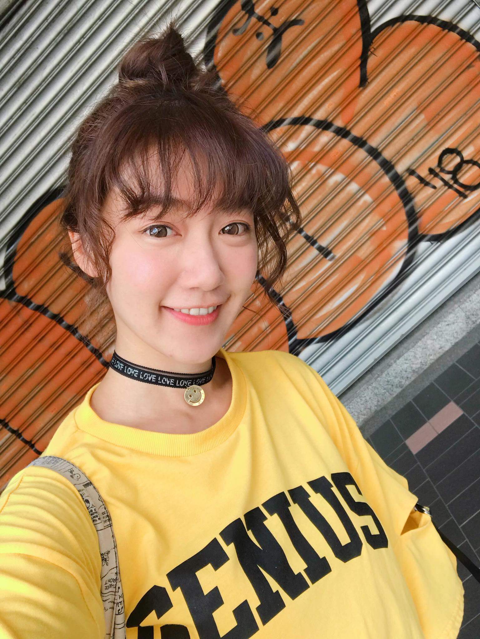  泱泱 LYNN明天要去亞洲大學主持校園惹...