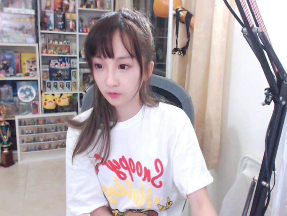  Dian.是點點啦今天開這裡!  掛一波唄 ~ ...
