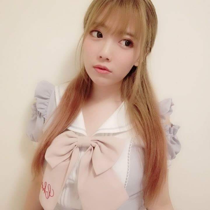  小希兒Angel今天開livemehttp://www.liveme.com...