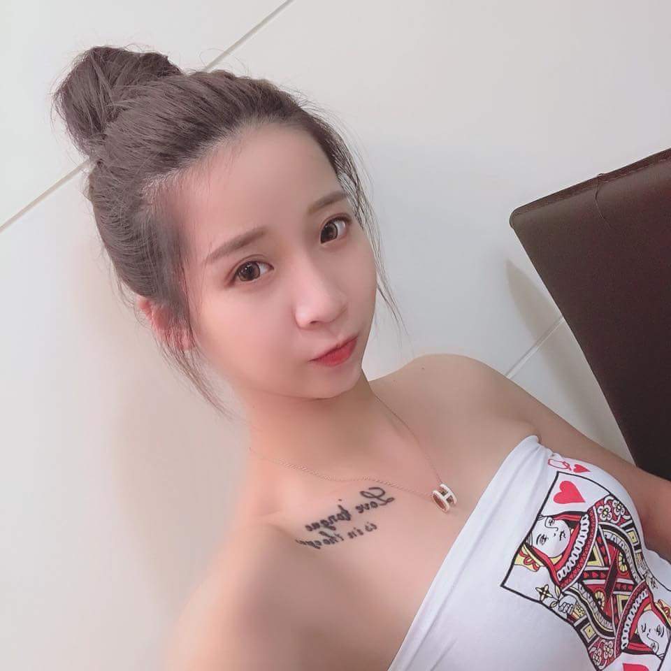  美女中学生梵妮4 分鐘前發佈 · 公開 �...