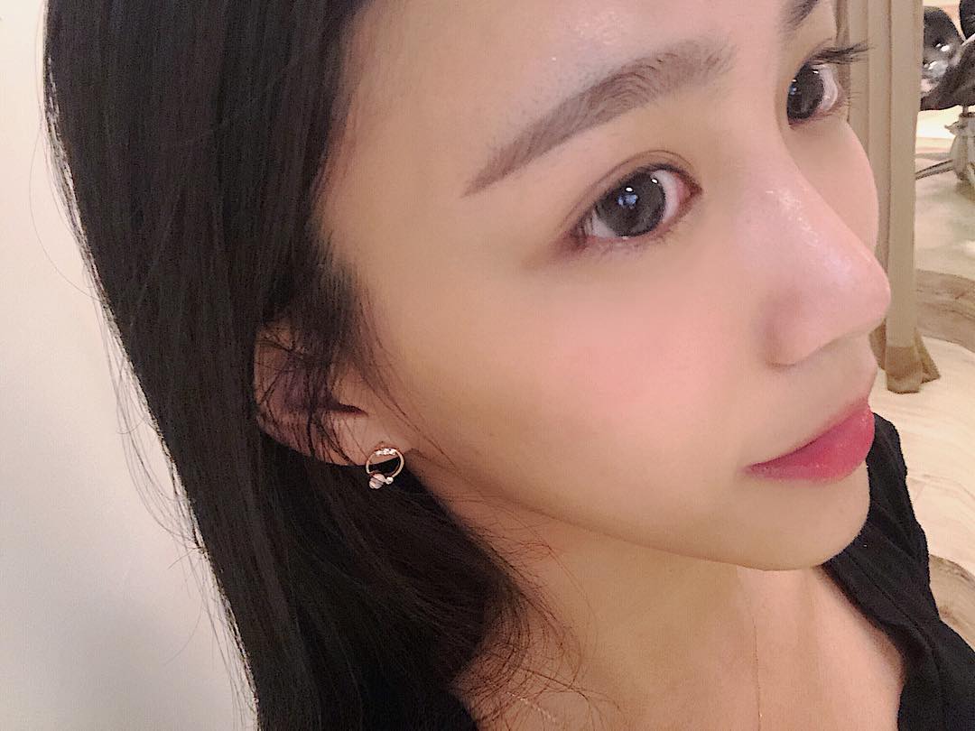  ❗️眉毛文❗️
私訊排行最多人問的�...