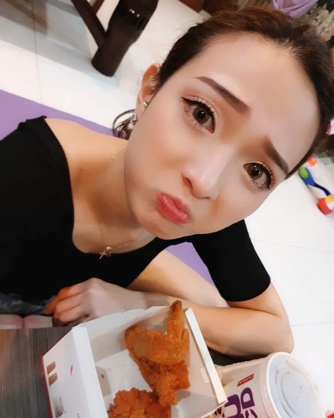  Nikki Ong懶美人 Lazy Beauty我要減肥，但�...
