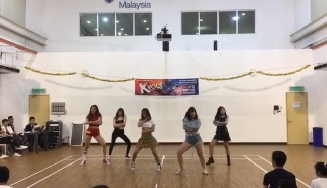  SPADES ♠️
Pristin v - Get It 
전부 네 멋�...