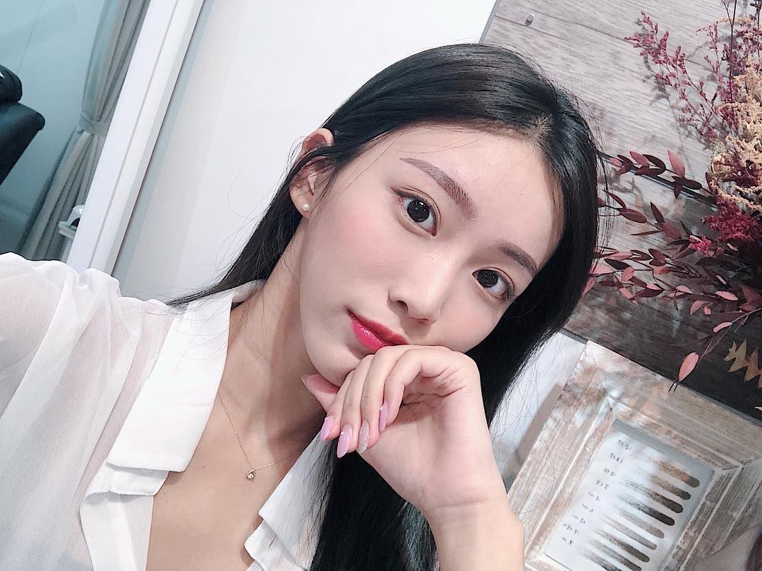 ❗️眉毛文❗️
私訊排行最多人問的�...