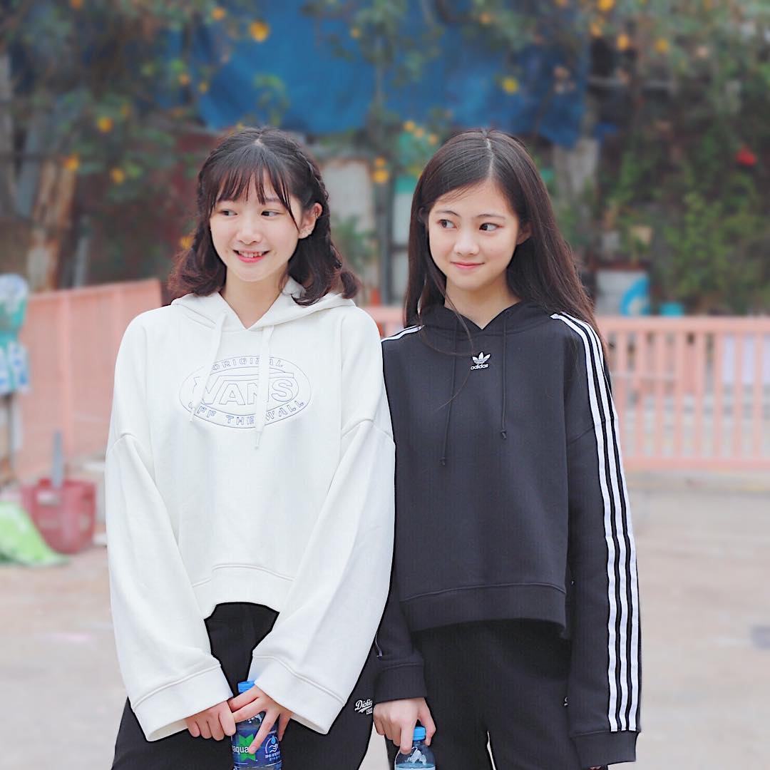  SO SPORTY GIRLS NOW