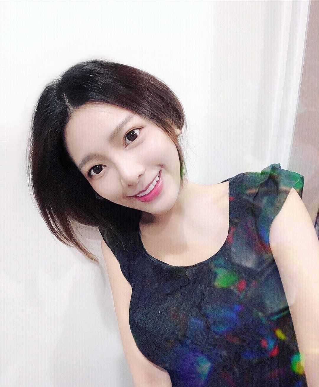  短髮姑娘