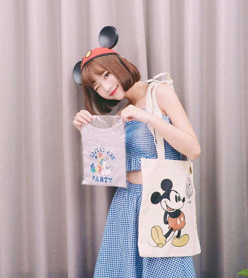  Nina 曹婕妤開箱完這個米奇開箱 超想�...