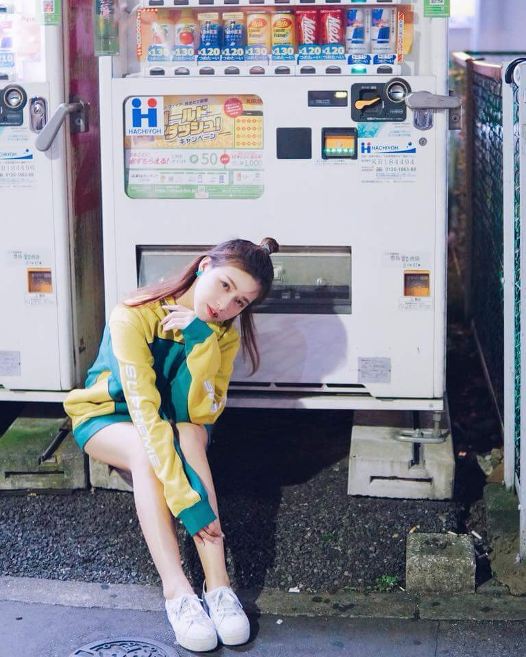  Reneebobo Li 李蔓瑩