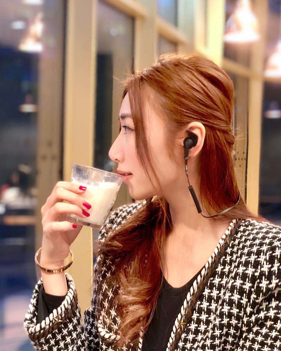  Bringing my Sudio Tre earphone anytime
anywhere 
@...