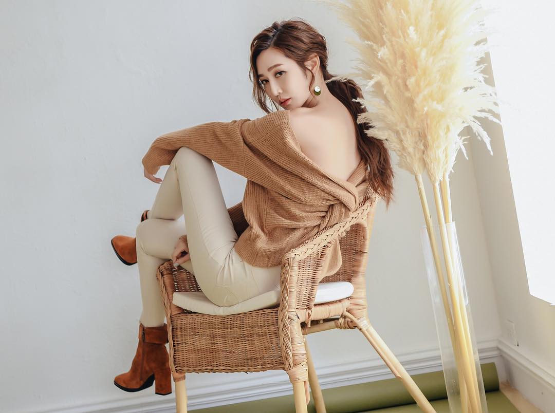  新品上架～ http://bit.ly/1025_IREAL
#曾莞婷 #vickytseng #單筆滿三千可參加11/3見面會