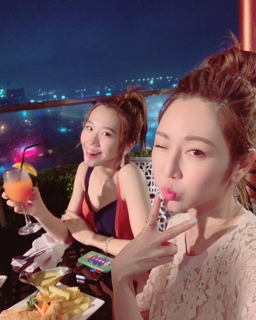  閨蜜悄悄話～被問到爆炸的透視上衣終於到貨了～ http://bit.ly/1102_IREAL
#曾莞婷 #vickytseng #感謝 #首頁有連結 #新貨上架