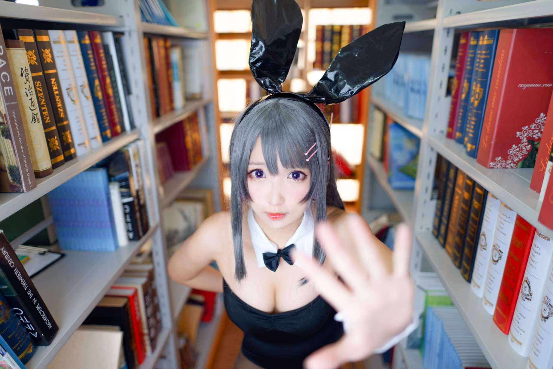  Yui & Kitty前面這個人究竟看得見.....我�...