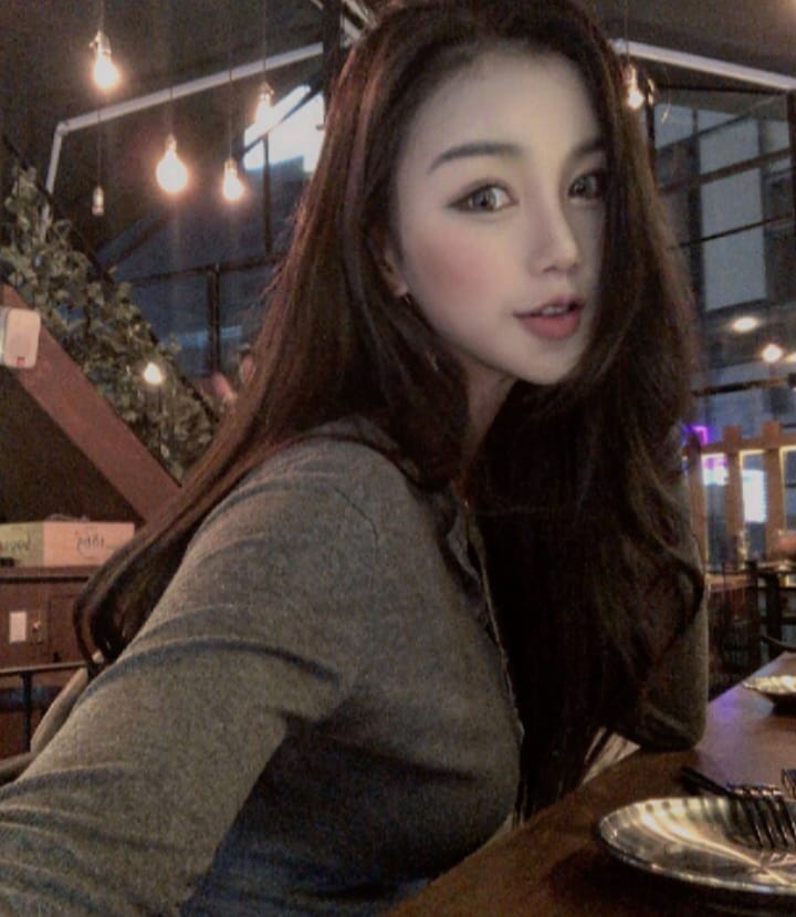  오랜만에 민경쓰랑 나가서 술먹긔❤
#...