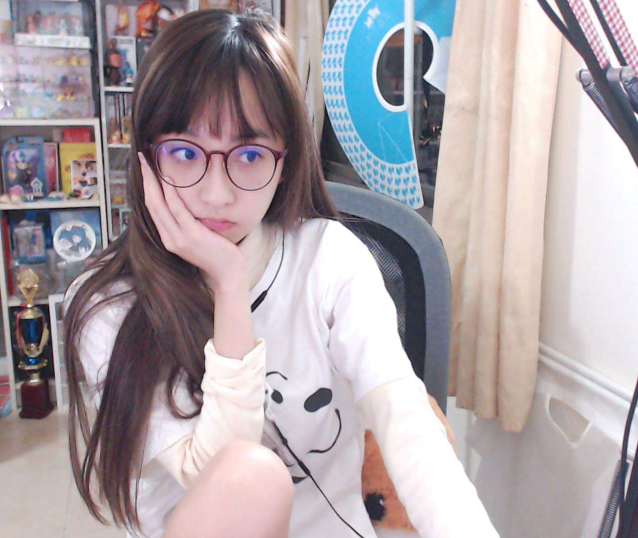  Dian.是點點啦頭痛開一下~ https://www.twit...