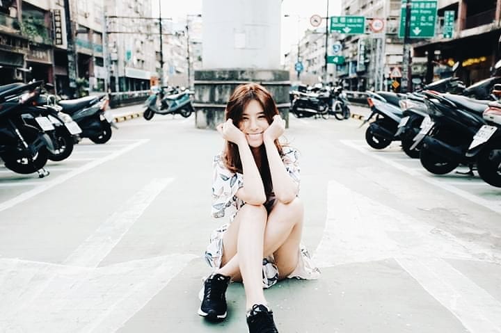  因為飛行，因為墜落，因為擁抱了整�...