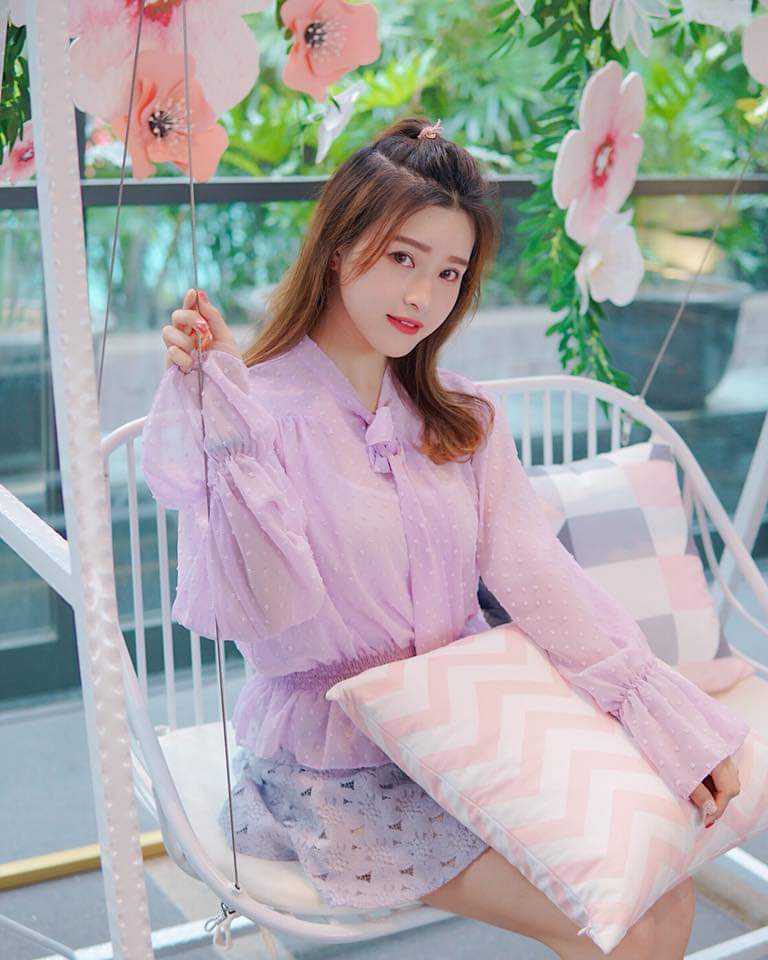  Reneebobo Li 李蔓瑩到底是什麼時候 把自...