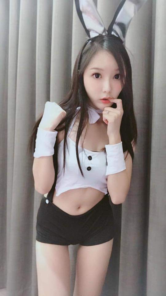  Fb網路美女分享區主人今晚有需要什麼...