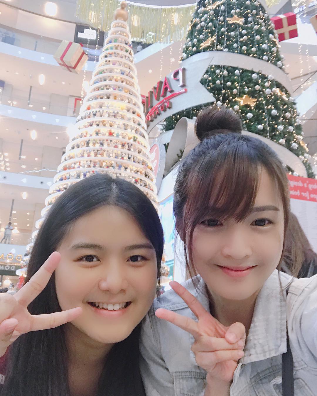  两个人的✌