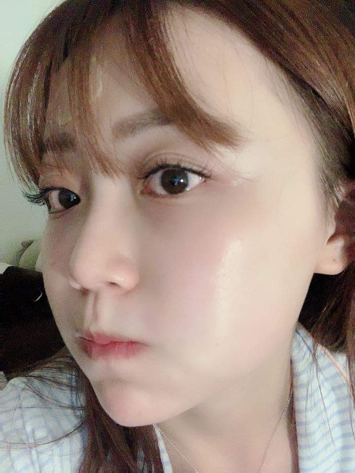  思綺 PockyNite! 只是想炫耀最近膚況很�...
