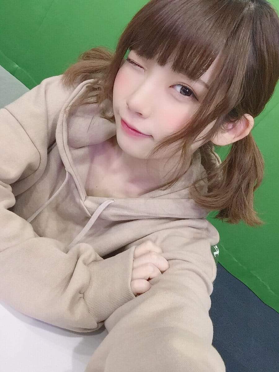  Enako Fansiteoyasuminasai minna-san 