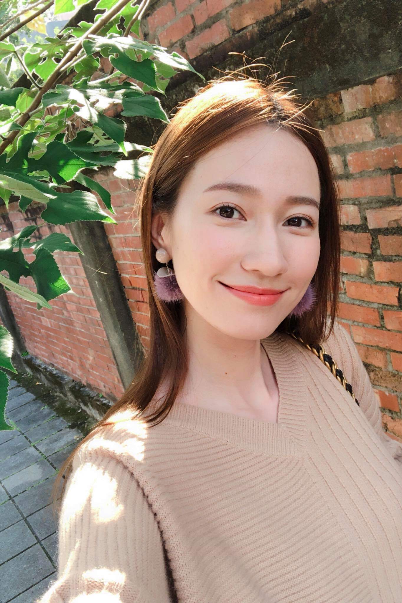  Jaline 葉羿君十一月的陽光是奢侈的享�...