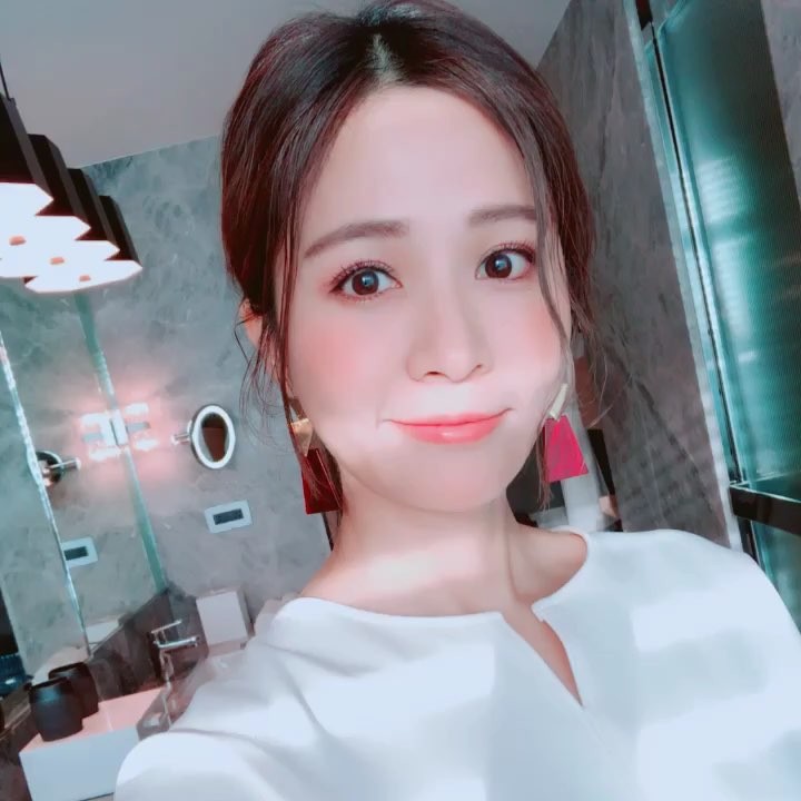  .
飯店太棒 view太美❤️
我要來去泡澡...
