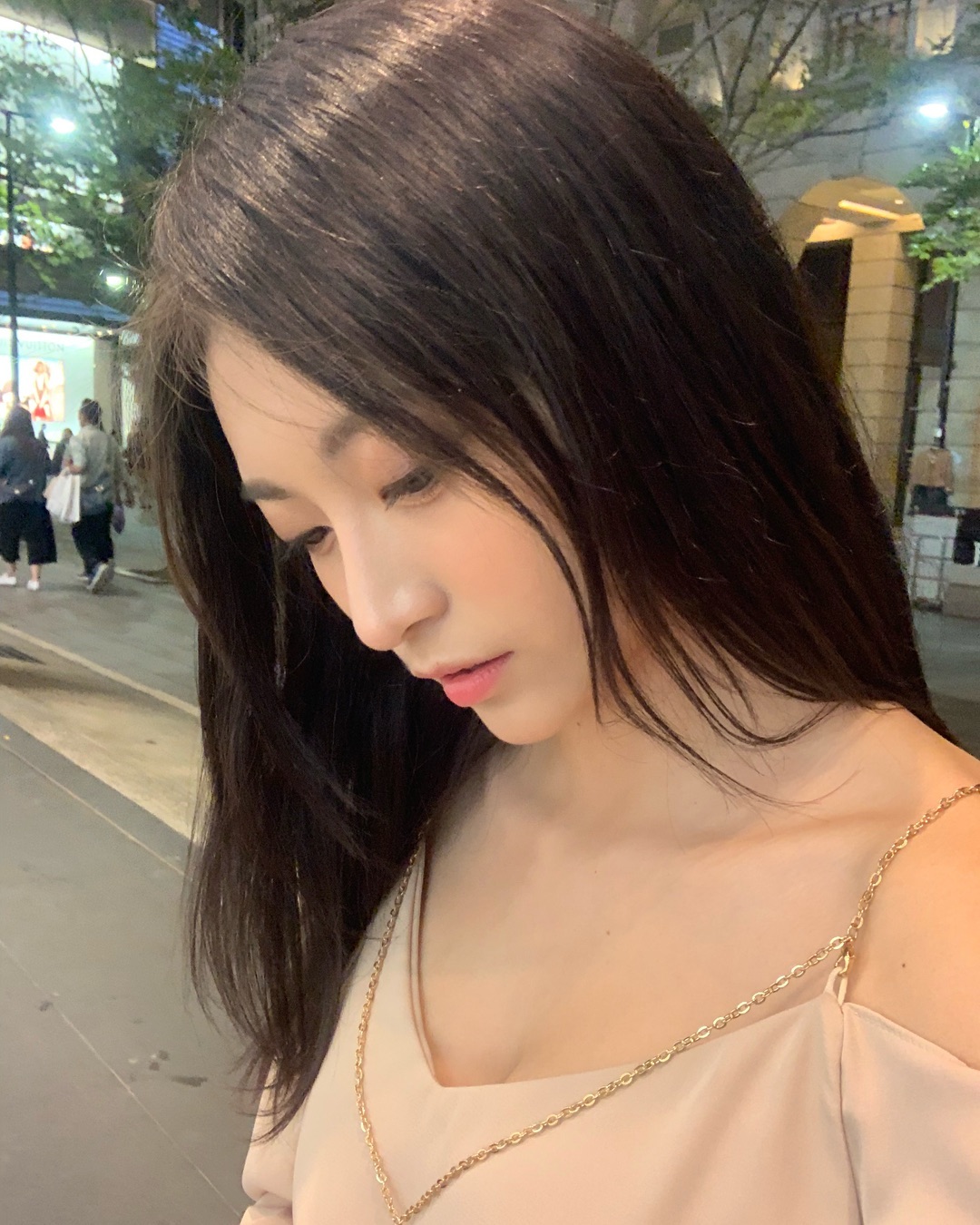  又是一張懶得動的手機直拍原圖
我怎麼越來越懶了哈哈哈
調個色都懶