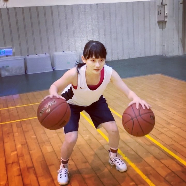  你真的是唯一可以每天都讓我很累
可�...