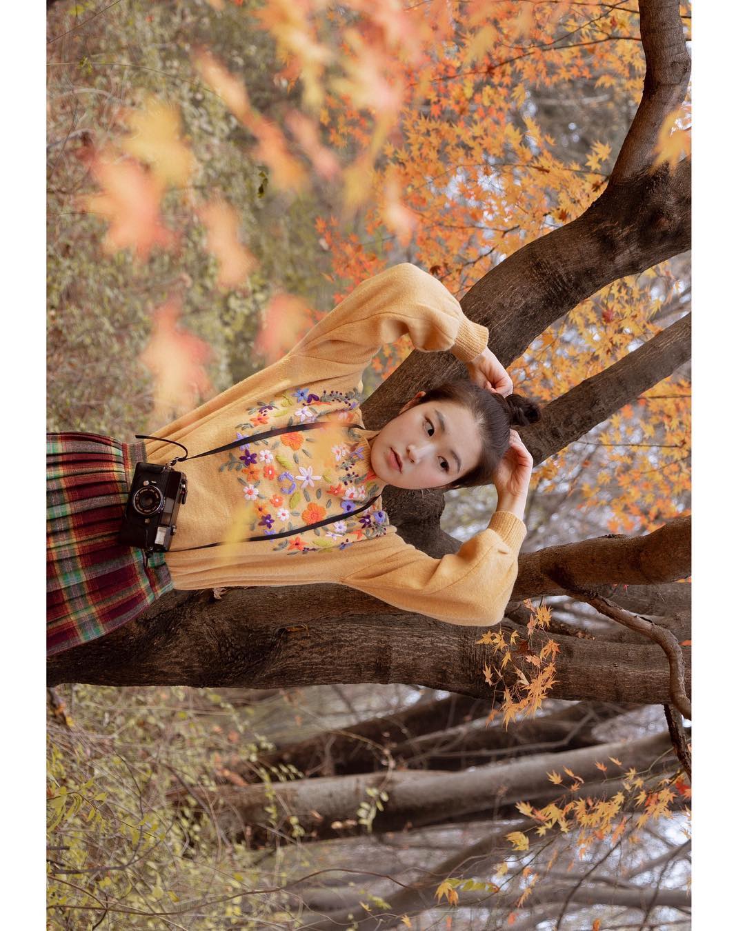  가을에_민주님 
촬영날짜 12월9일 오전10시
(장소는 준비되어 있습니다)

__
Model. @ccomonoona 
Photographer. @jungsoma_ 
____
#화보촬영 #화요일  #모델 #색감 #감성사진  #인물촬영 #배우프로필 #앨범자켓 #일상스냅 #인물사진 #스냅스타그램  #배우지망생 #포토존 #프로필사진  #스냅촬영  #감성사진 #감성스타그램 #배우프로필  #개인화보  #새벽감성 #가을 #퇴근길 #55mmf18za