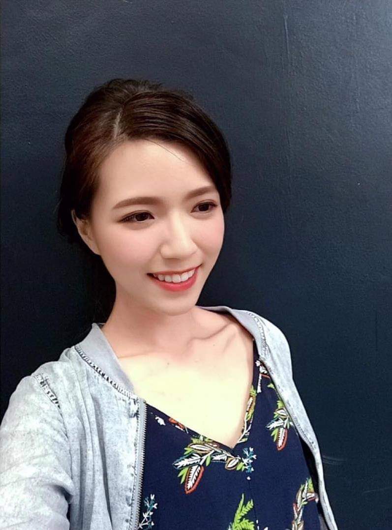  提姆正妹報報人美心也美的理事長~ ⠀...