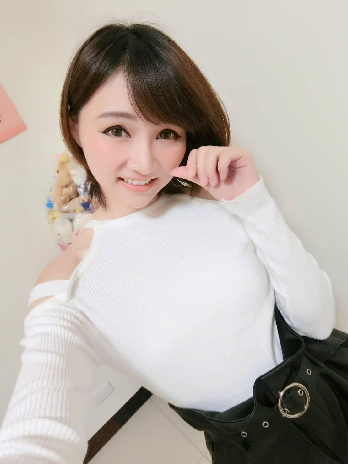  林虹伶〃Hongling Lin今天晚上沒有實況�...