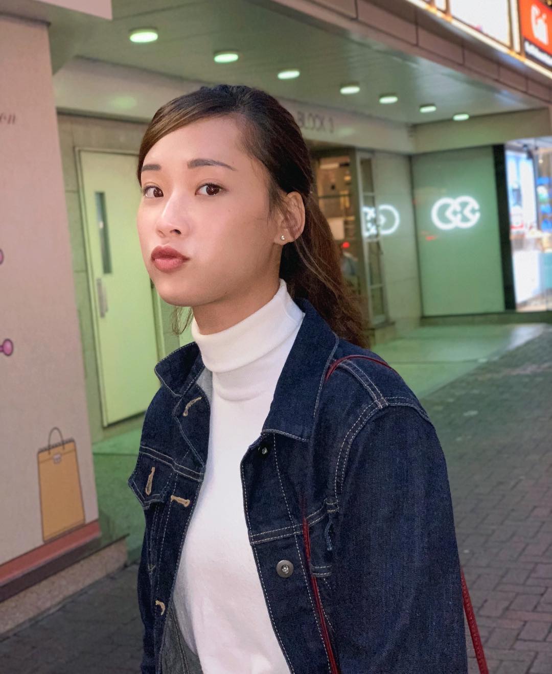  在有點醉意下祝大家平安夜快樂