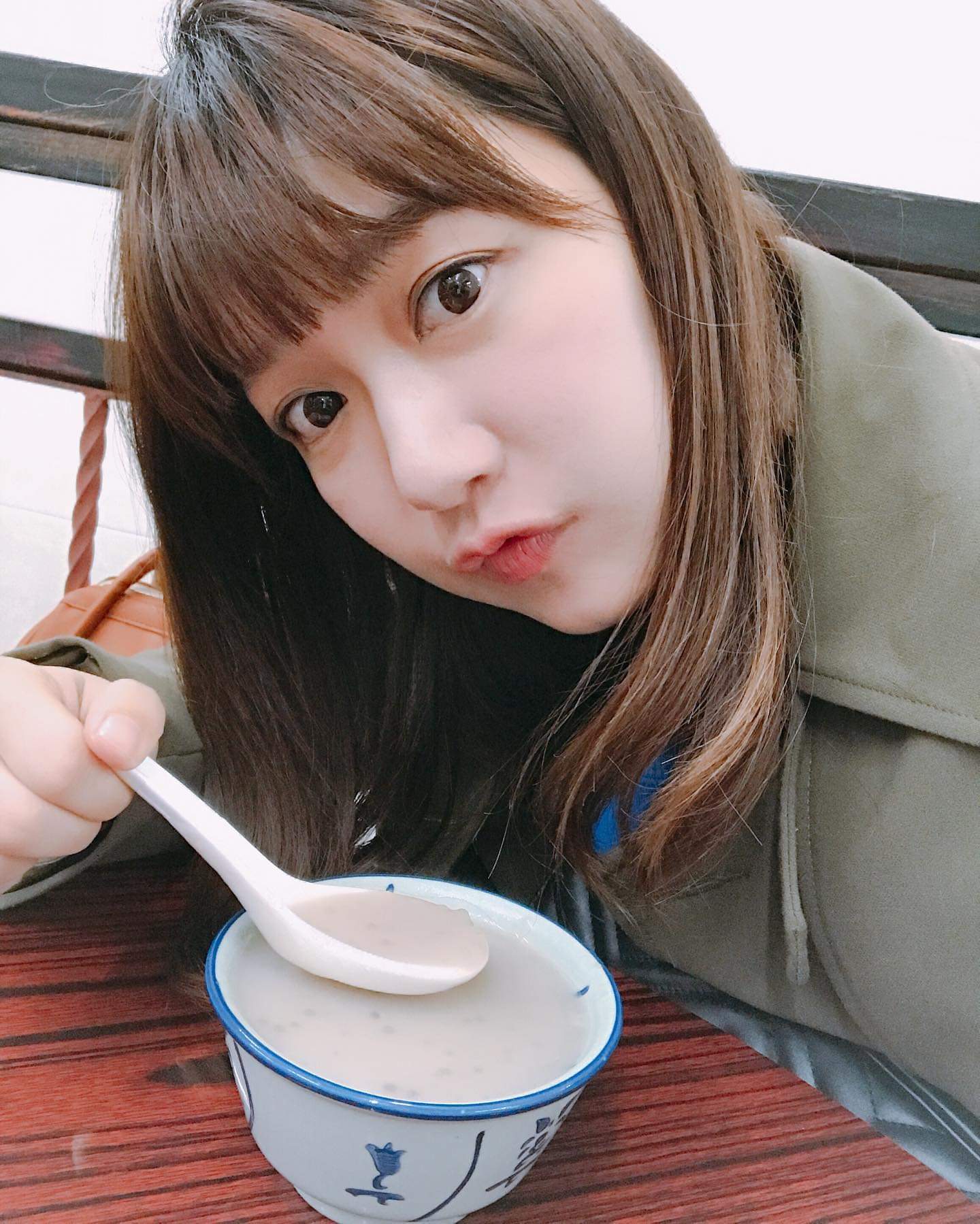  泱泱 LYNN冬至是個適合暴食湯圓的好日...