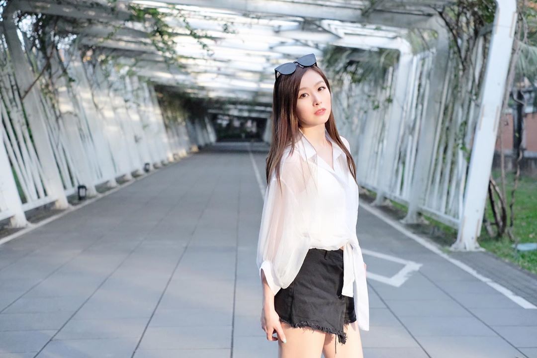  向前看。。。