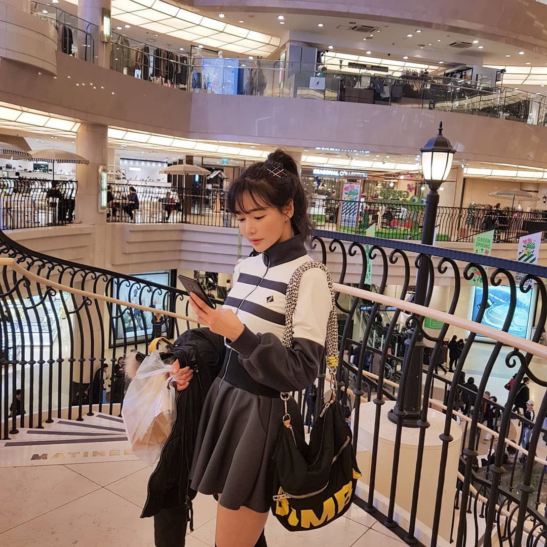 오늘 완~~~전 봄날씨여서
 이제 외투도...