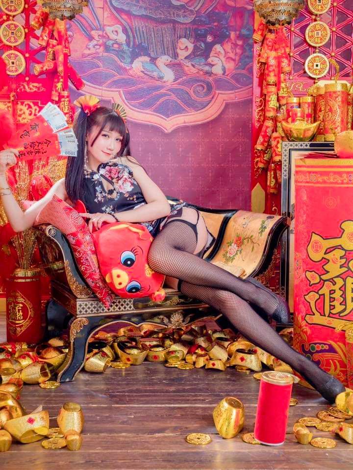  喬喬兒Sylvia嘿嘿..今年有沒有拿到大紅...