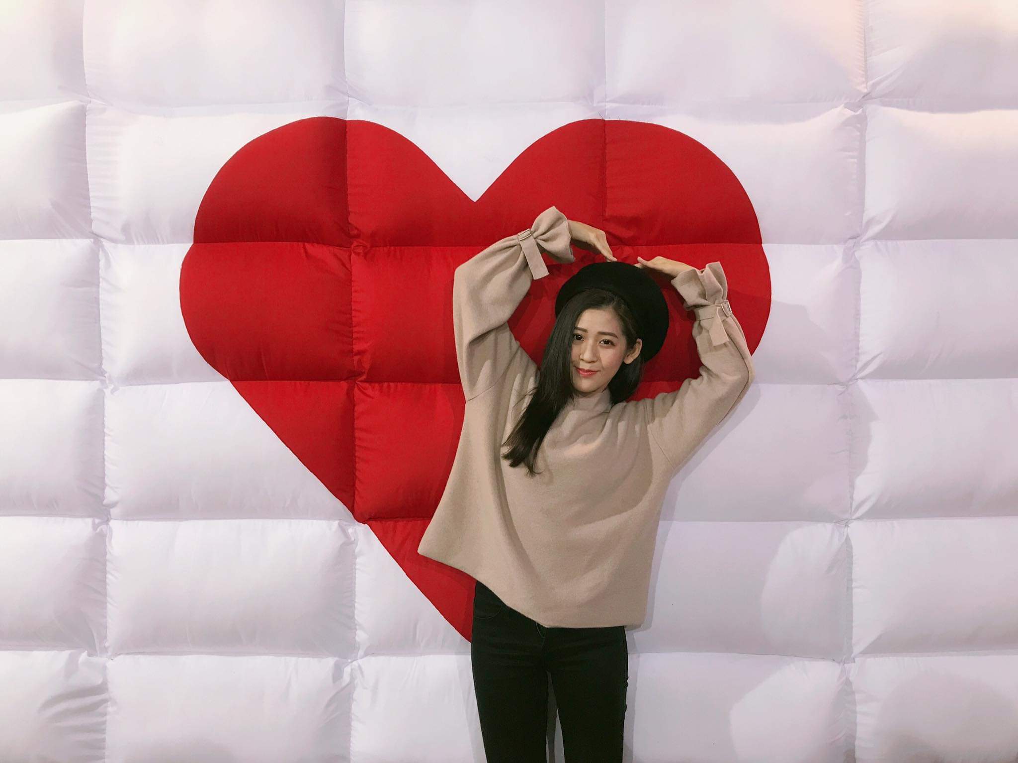  許婕誼 Livia祝大家情人節快樂❤️ 我�...