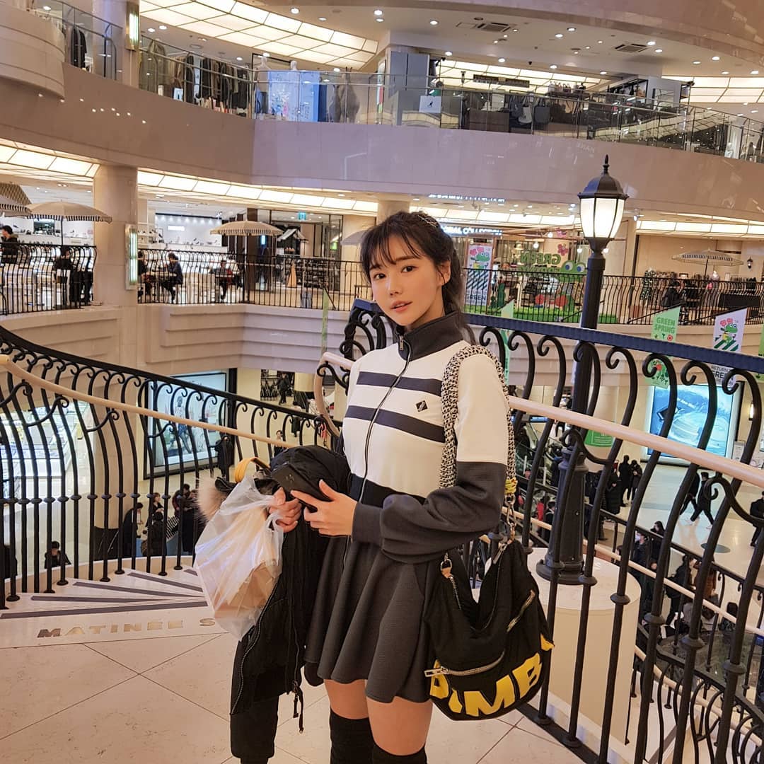  오늘 완~~~전 봄날씨여서
 이제 외투도...