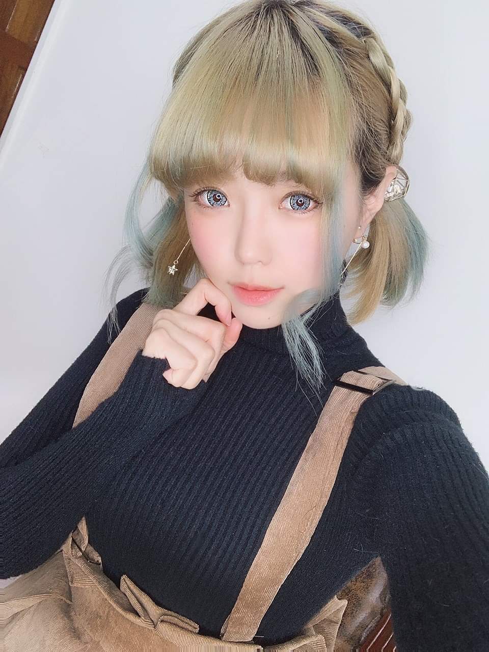  Ely Cosplay17 分鐘前發佈 · 公開 · 在生�...