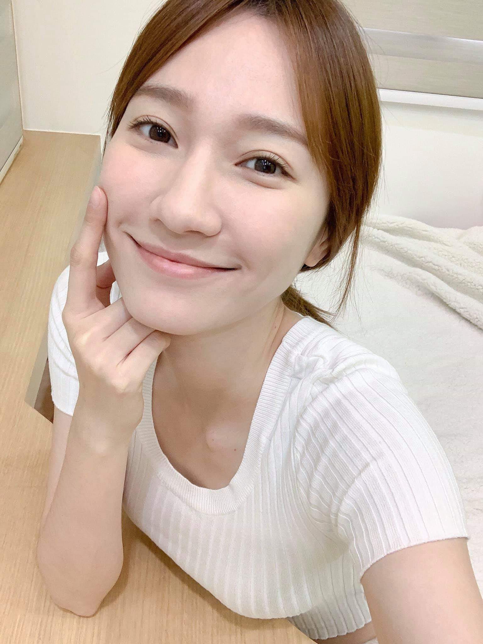  Jaline 葉羿君別看我膚色白白的好像曬�...