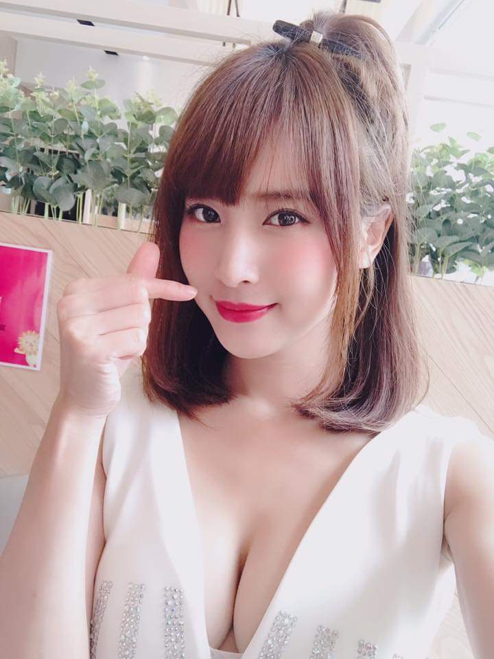  Candy 孟潔謝謝大家的祝福❤️ 晚安37 �...