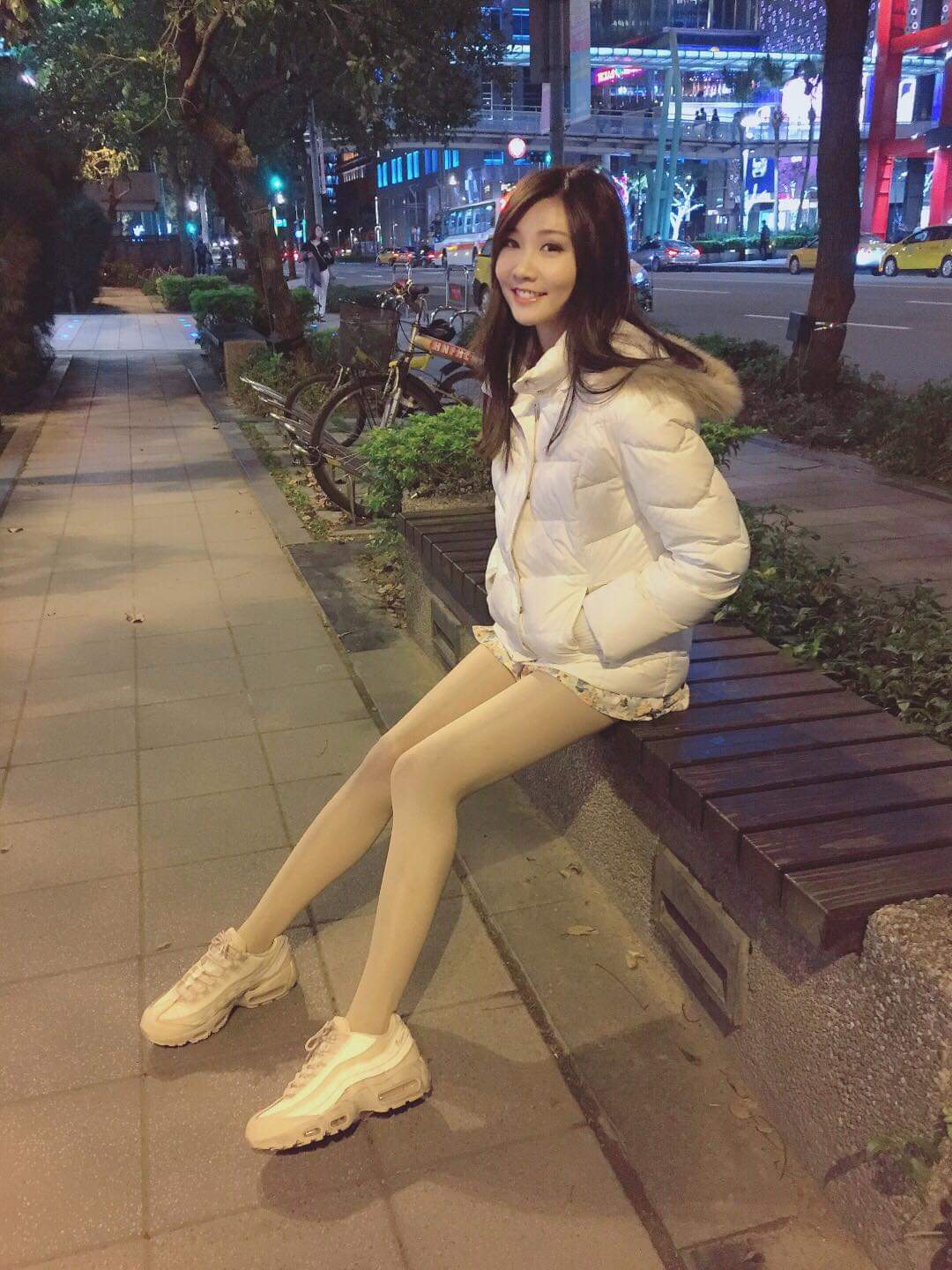  張小筑 Ya Chu下班惹～～ 今天居然很用...
