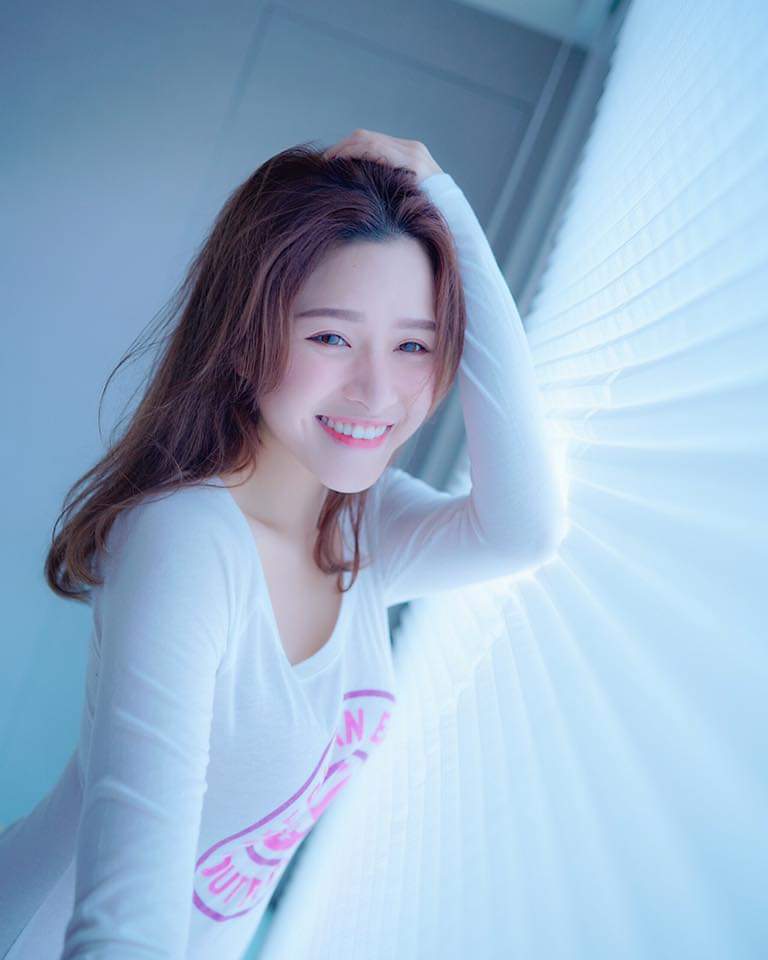  Reneebobo Li 李蔓瑩不留餘力的努力 全力...