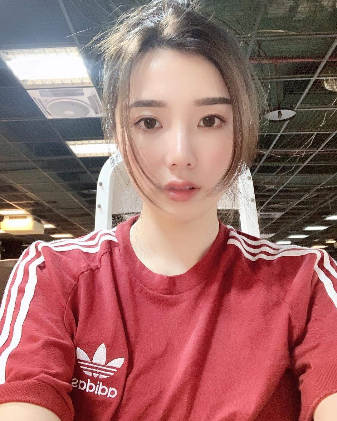  Zora 陳思穎好久沒更新～～ 增個運動�...