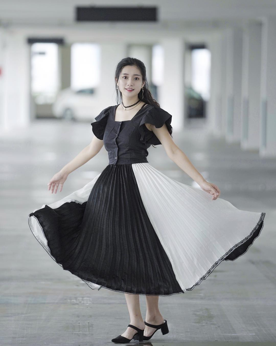  每次除了甩裙子 就好像没有什么别的�...